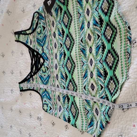 NWT small sheer Earthy tank - Picture 2 of 8